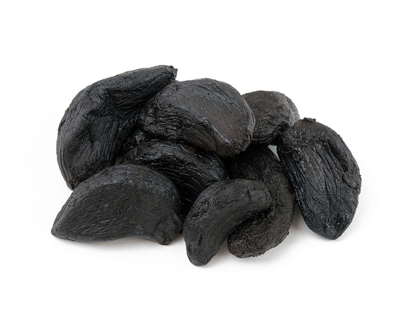 Black Garlic Cloves-1