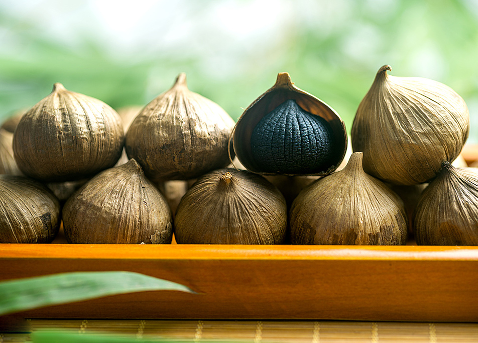 Black Solo Garlic
