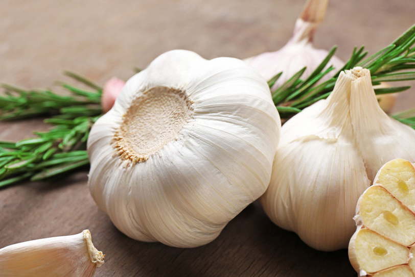 fired garlic granules